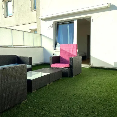 Graf-adolflux アパート